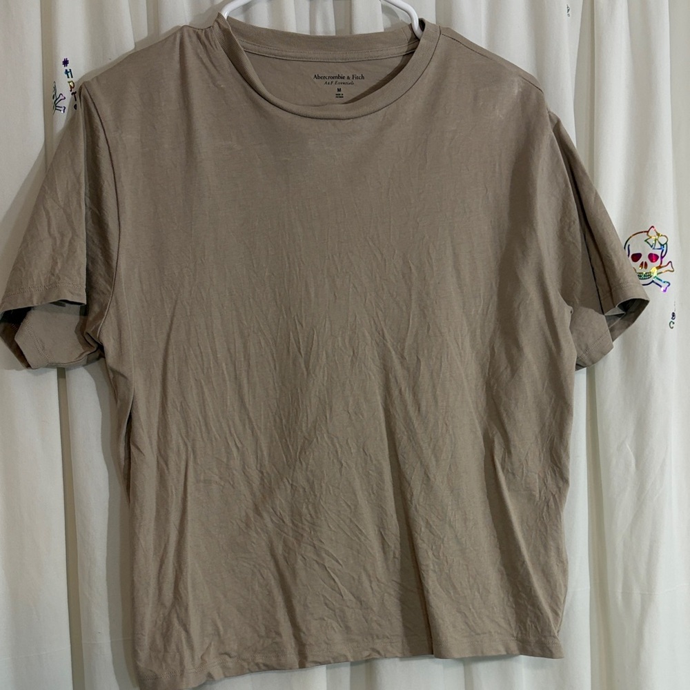 Abercrombie & Fitch A&F Essentials Crew neck Tee in Taupe MED